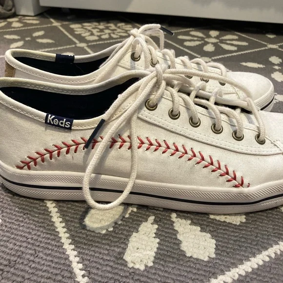 Keds baseball shoes || Size 6 - Picture 3 of 6